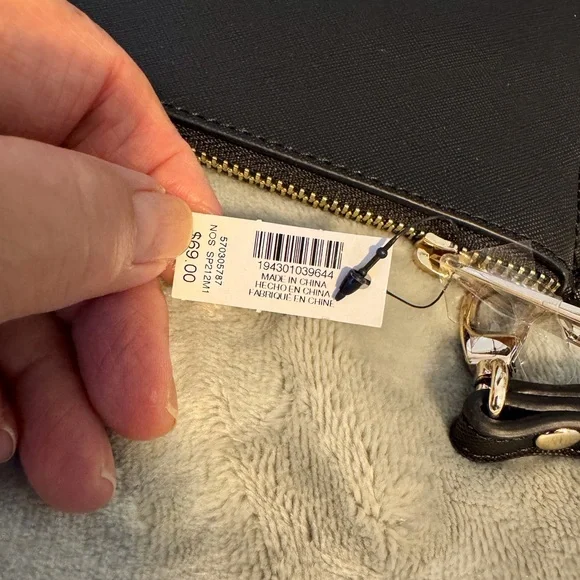 White House Black Market Black Floral Clutch - Picture 5 of 6